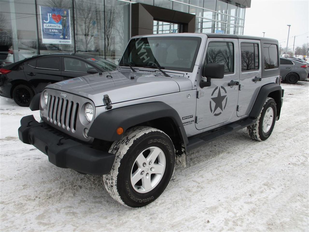 Used 2014 Jeep Wrangler Unltd Sport for sale in Chambly, QC