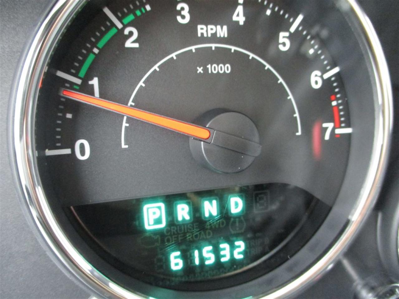 648381