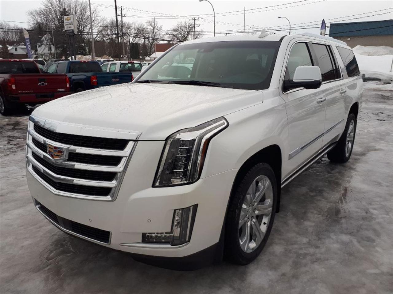 Used 2016 Cadillac Escalade  for sale in St-Hyacinthe, QC
