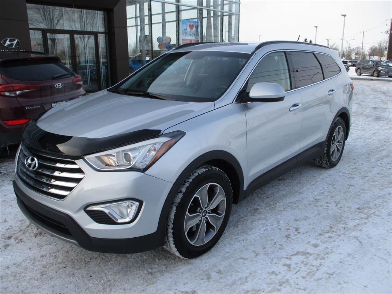 Used 2013 Hyundai Santa Fe XL Base 7 Passagers for sale in Chambly, QC