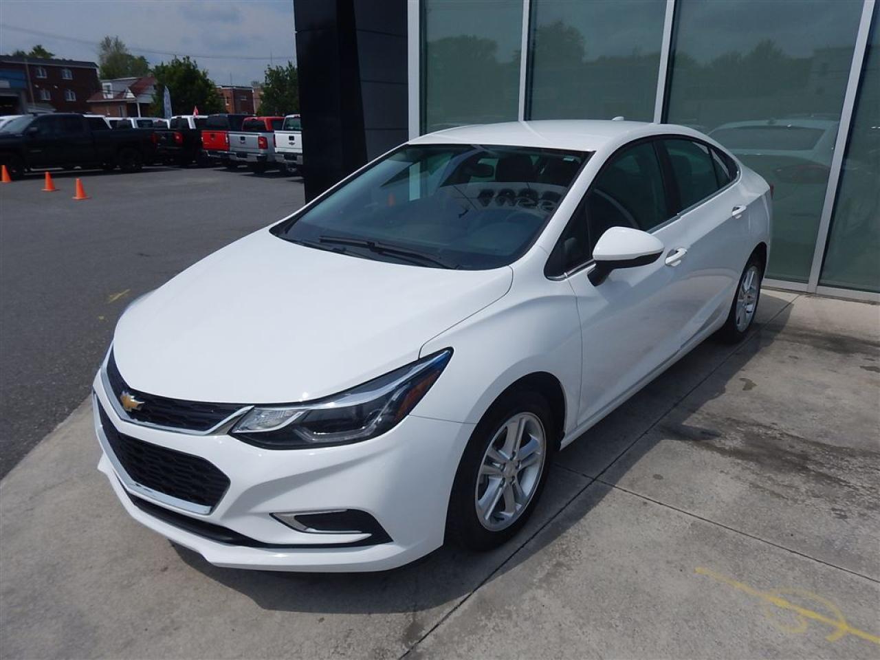 Used 2017 Chevrolet Cruze LT for sale in St-Hyacinthe, QC