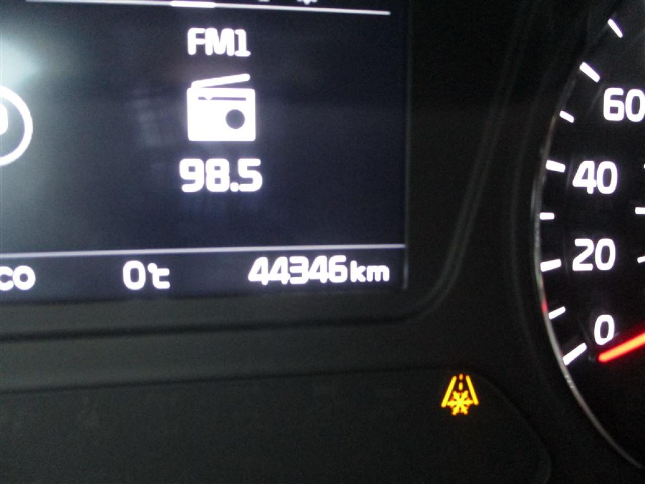 648435