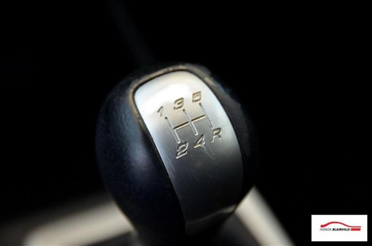 648451