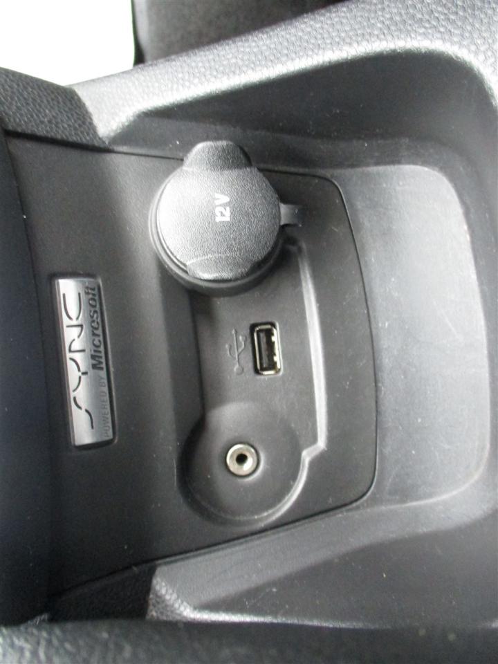 648459