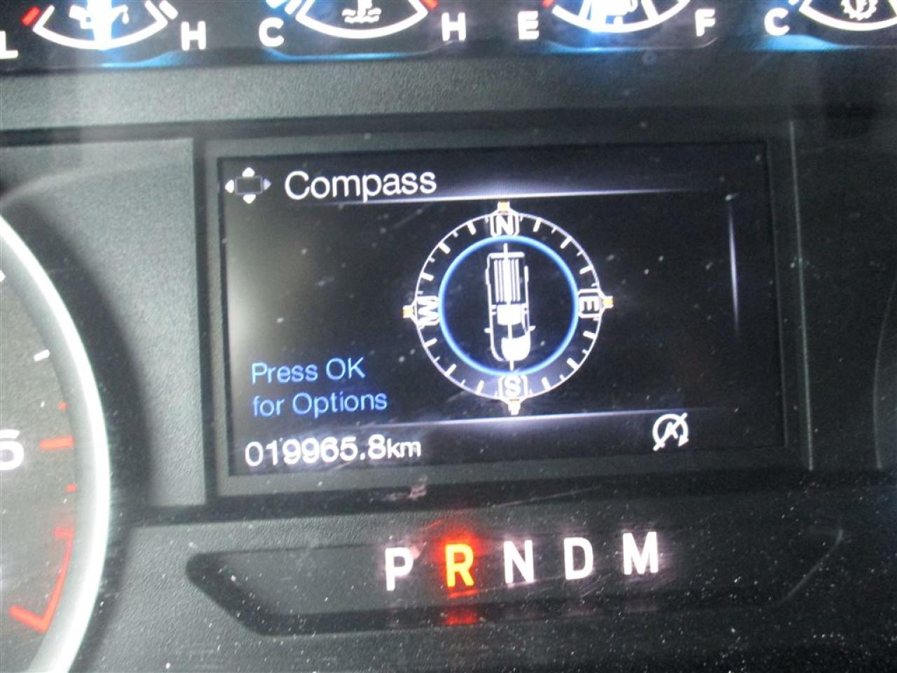648505
