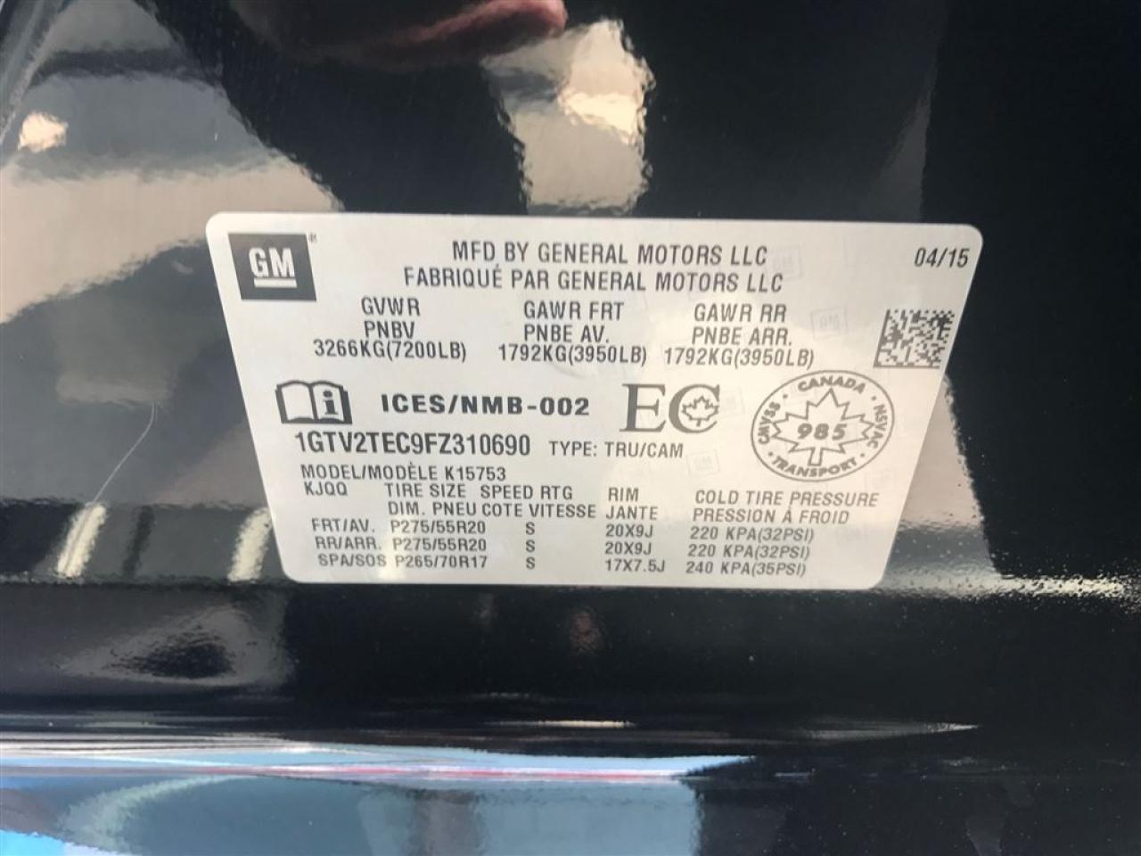 648512