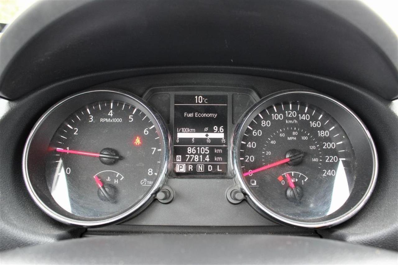 648526