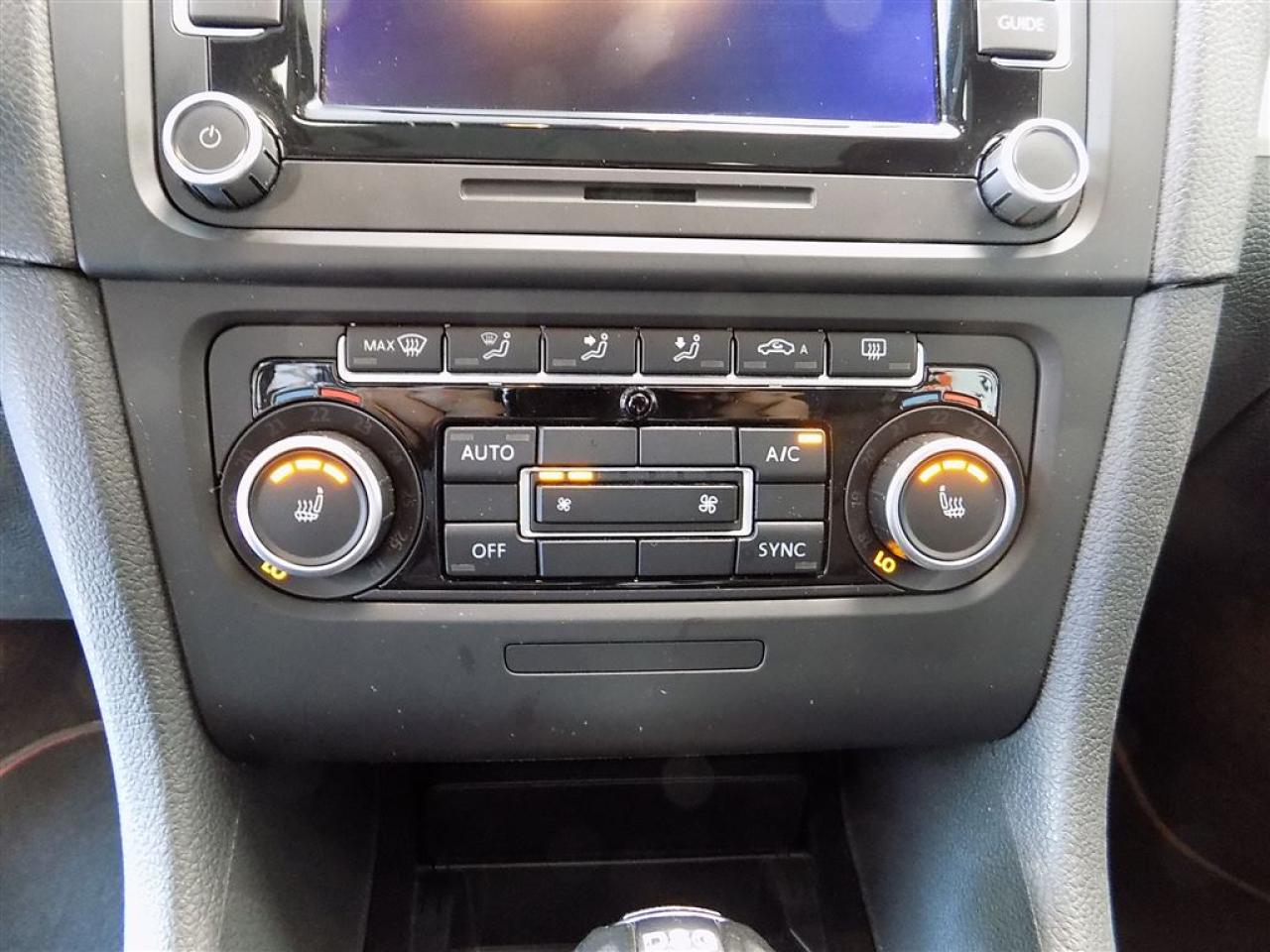 648633