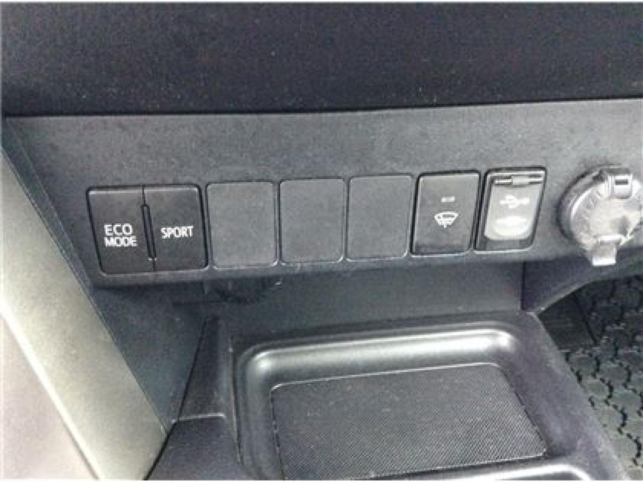 648647