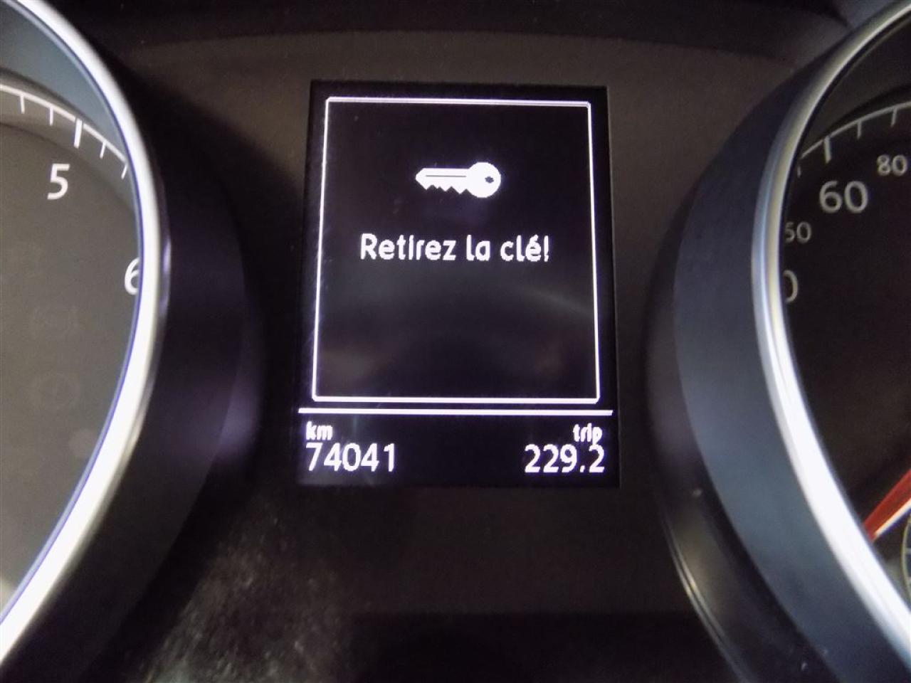 648695