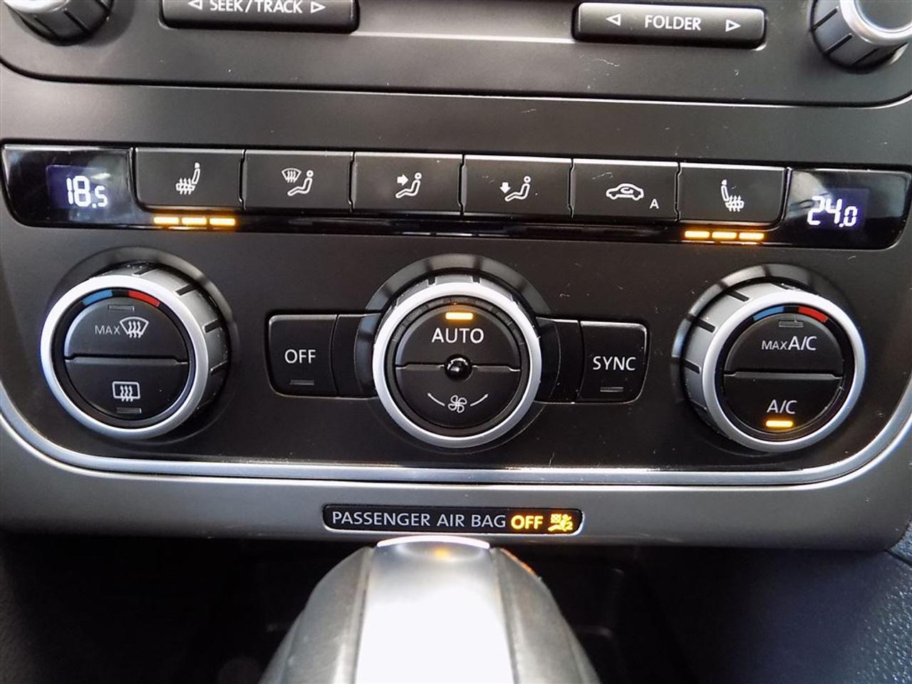 648743.11347424