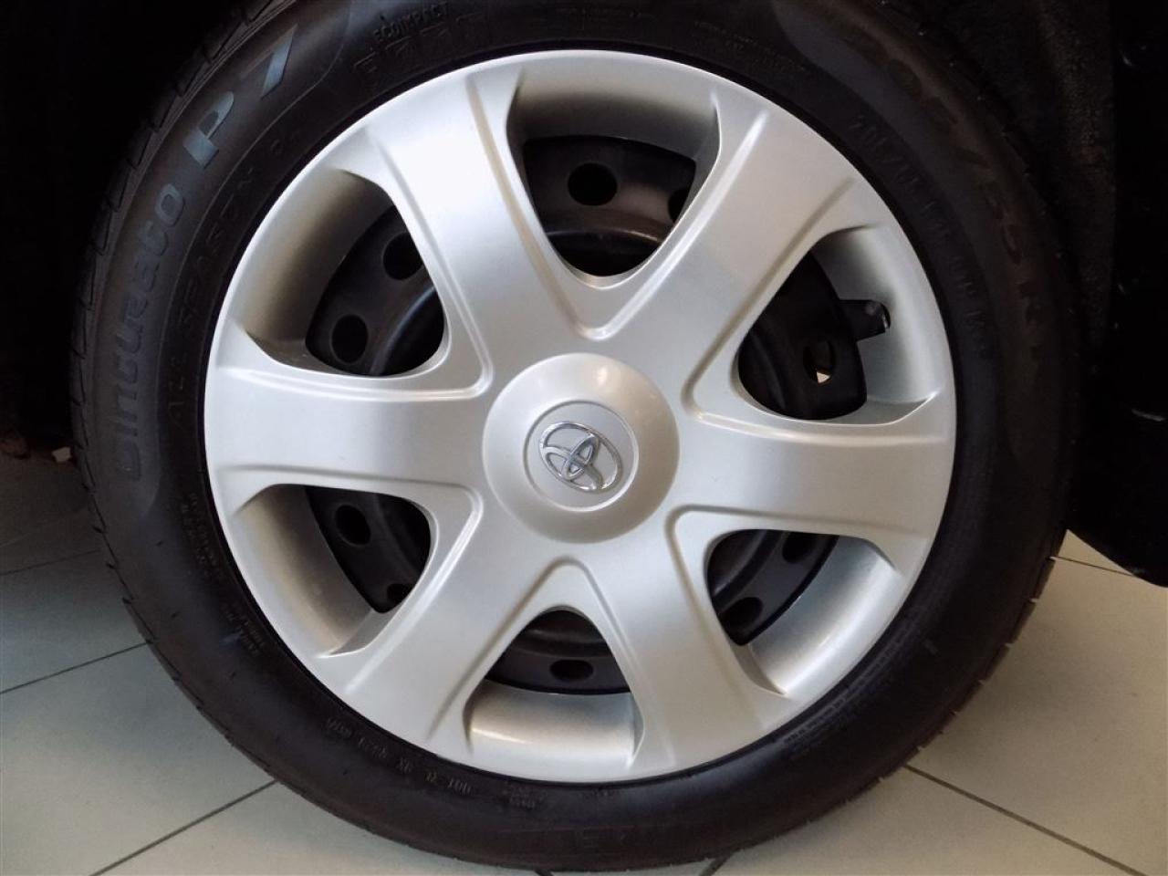 648756