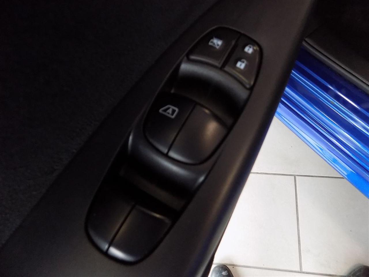 648809