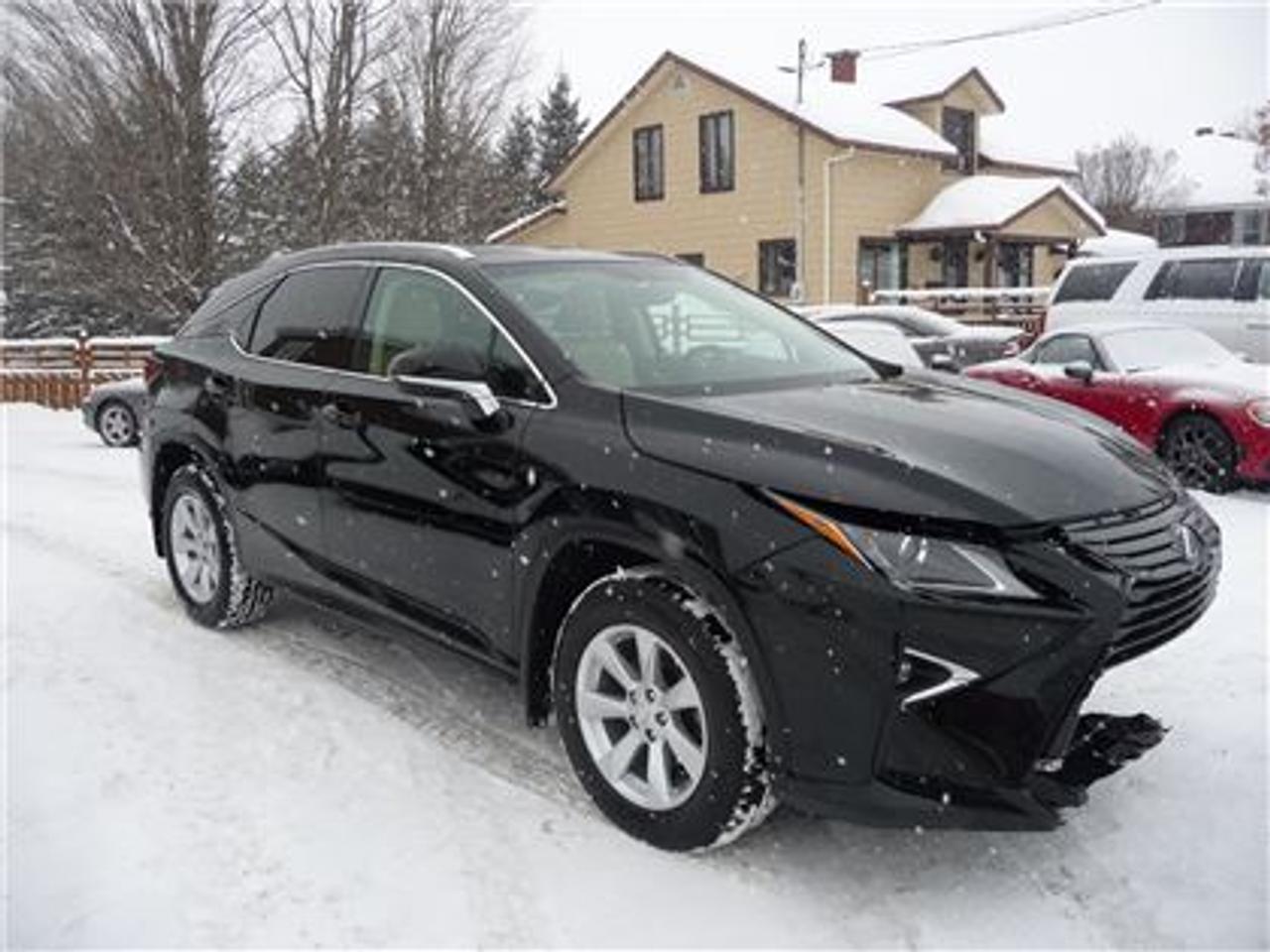 <a href=https://www.autoaubaine.com/Lexus-RX 350-c7010112.html>https://www.autoaubaine.com/Lexus-RX 350-c7010112.html</a>

VÉHICULE US, EN MARCHE, ACCIDENTÉ COTÉ GAUCHE LÉGER, BALLON ok, INTÉRIEUR 2 TONS, SEULEMENT 13552 KM