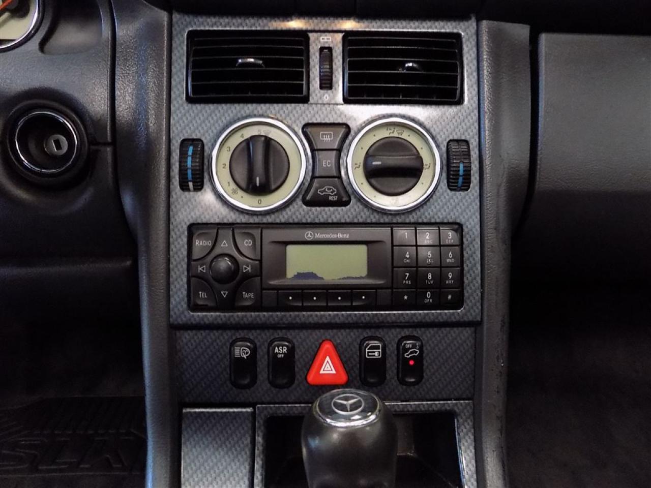 648815