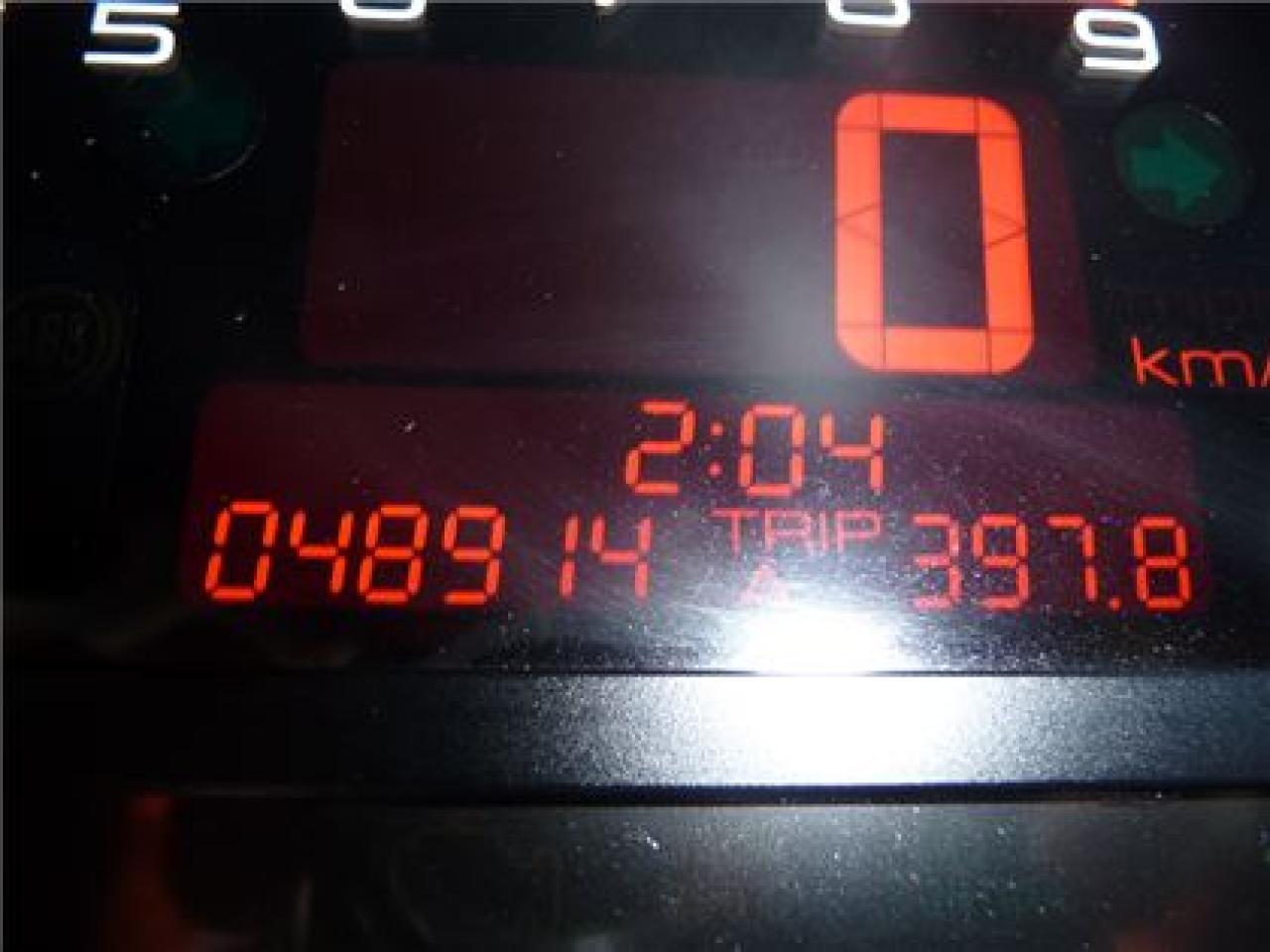 648816