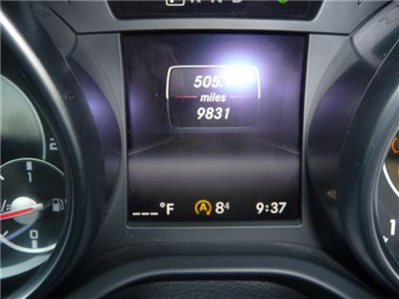 648830