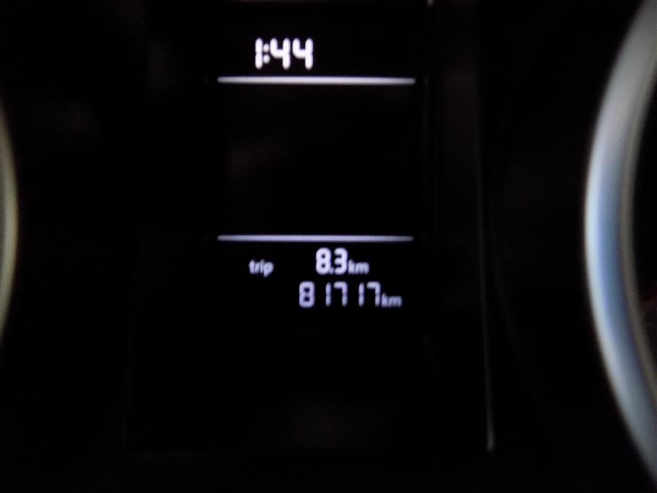 648831