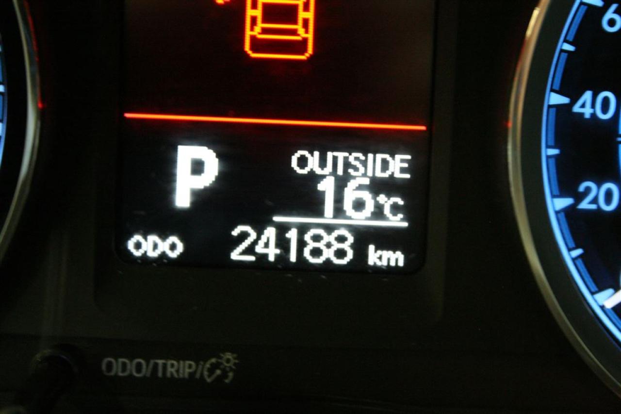 648854