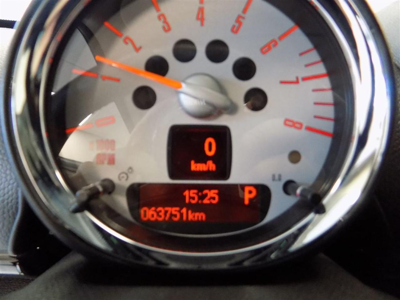 648855