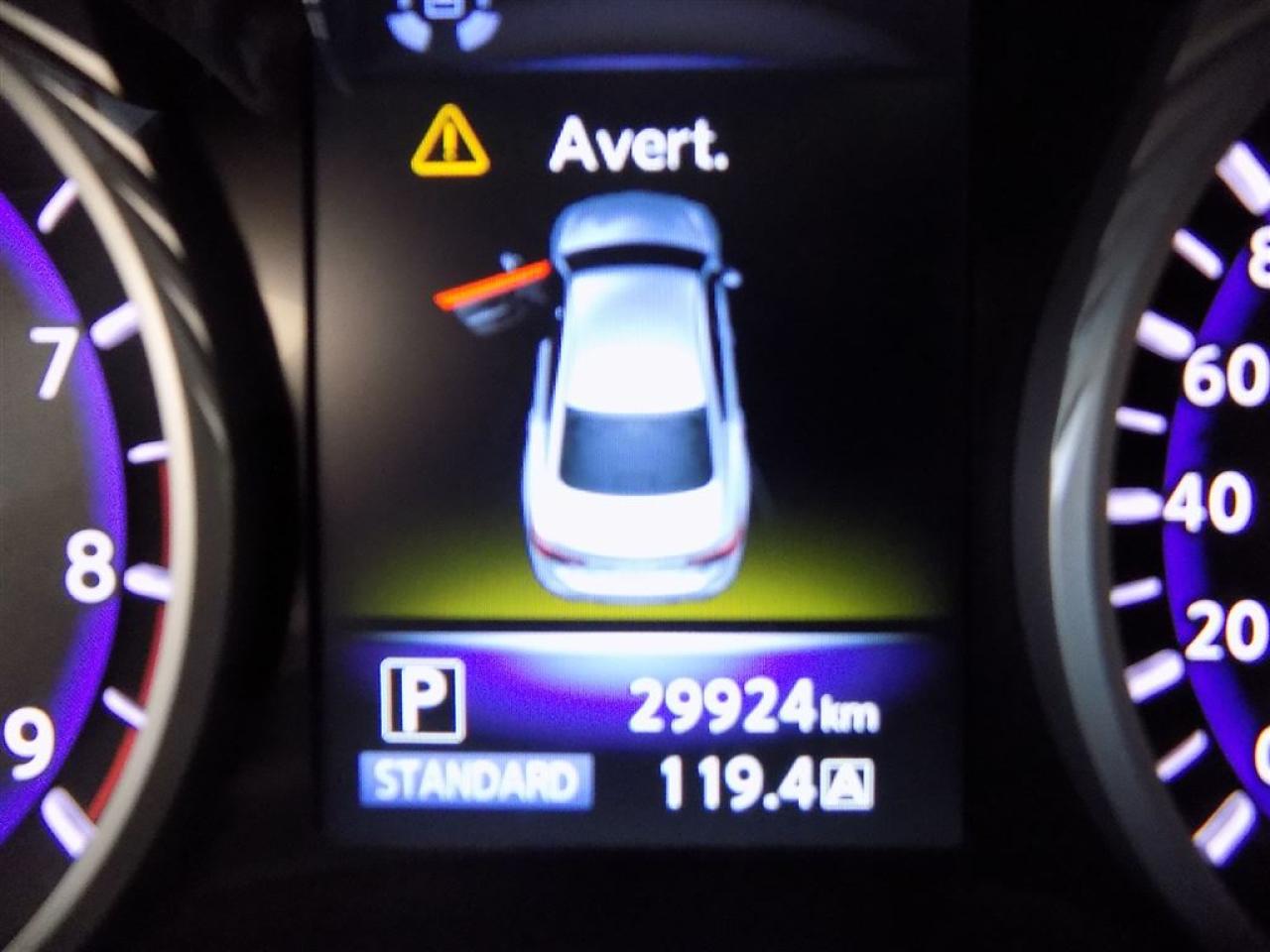 648860