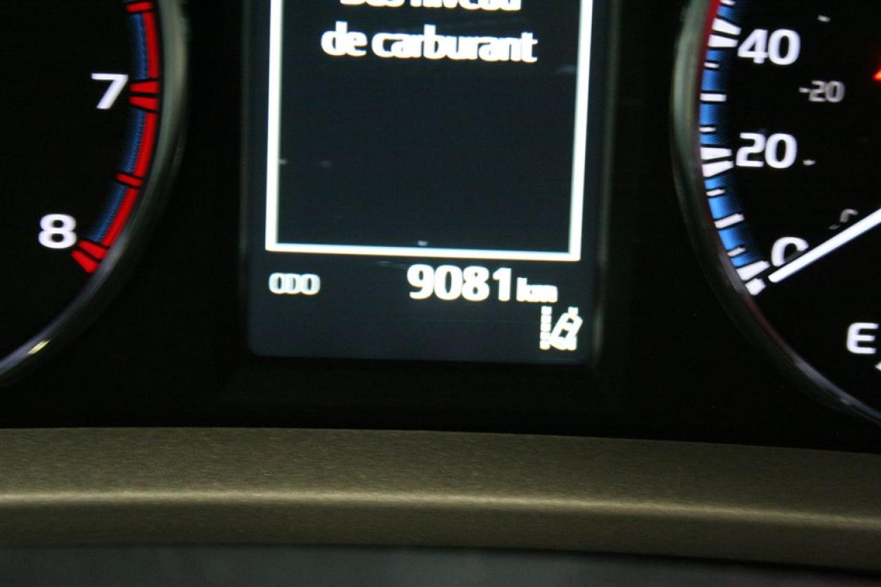 648867