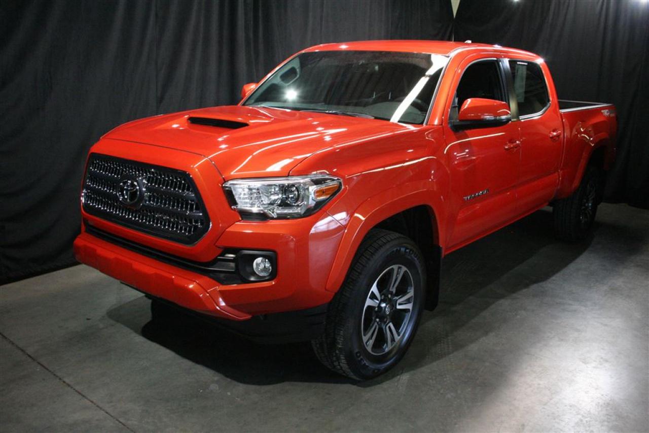 Used 2017 Toyota Tacoma TRD Sport for sale in St-Eustache, QC