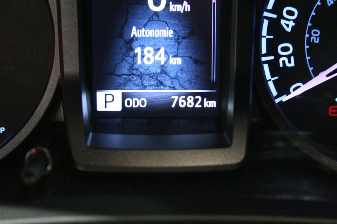 648887