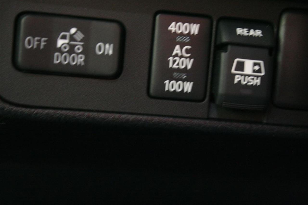 648887