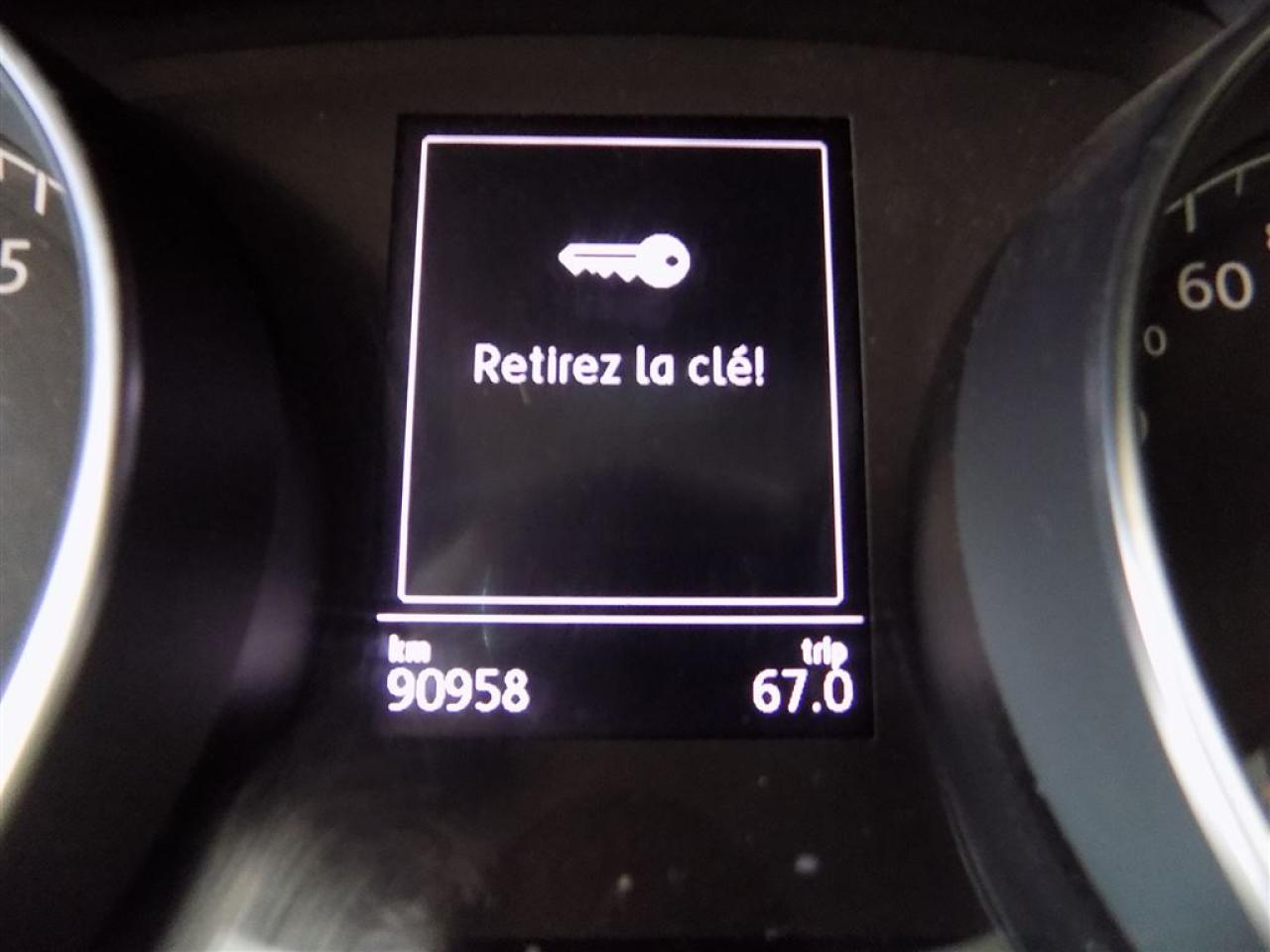 648889
