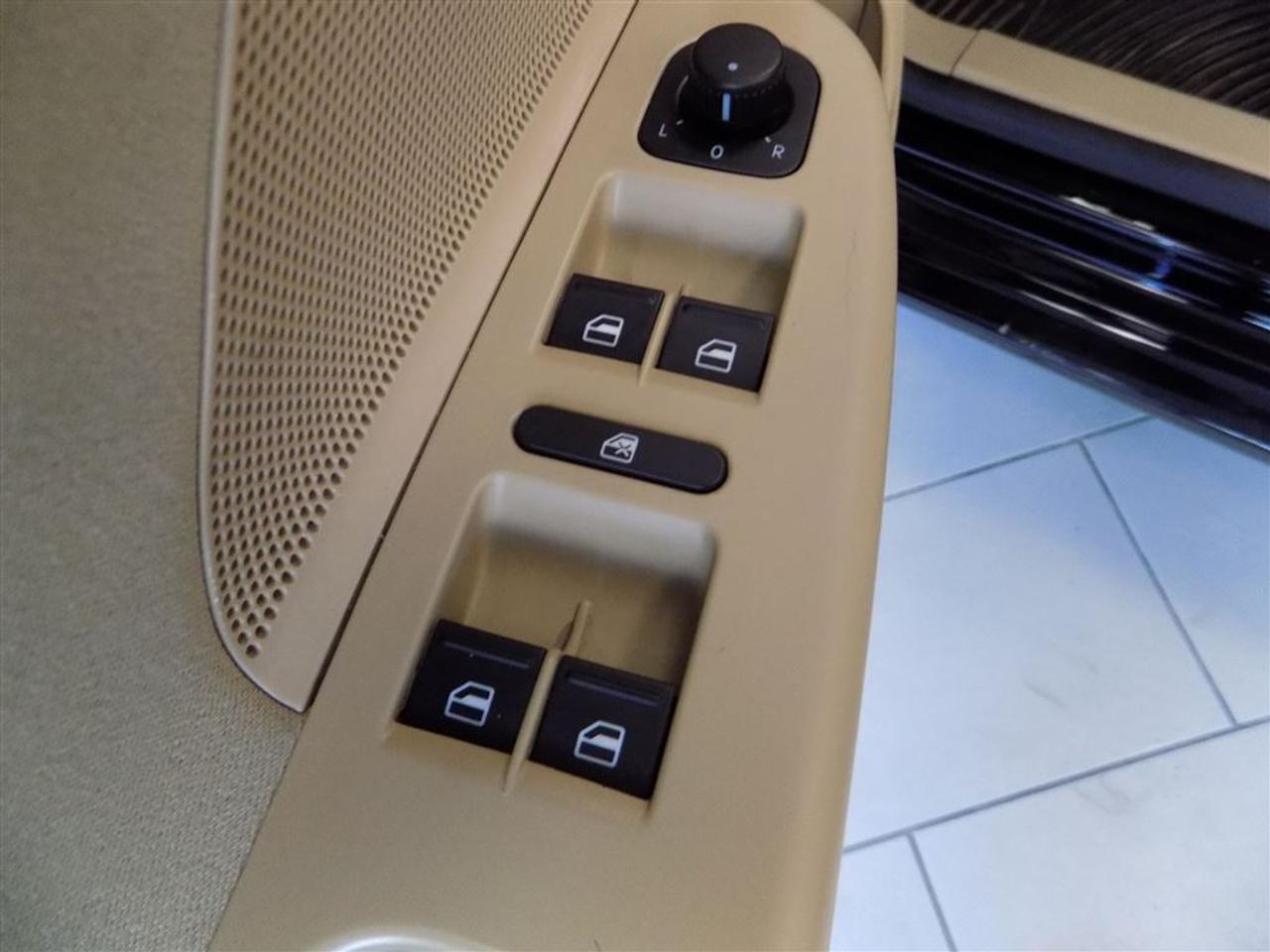 648893.11350170