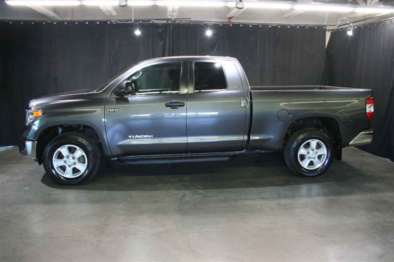 Used 2016 Toyota Tundra Sr5 Awd V8 for sale in St-Eustache, QC