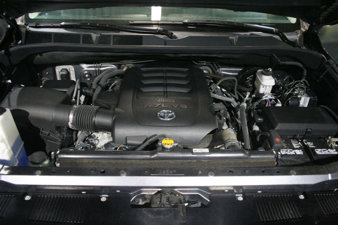 648904