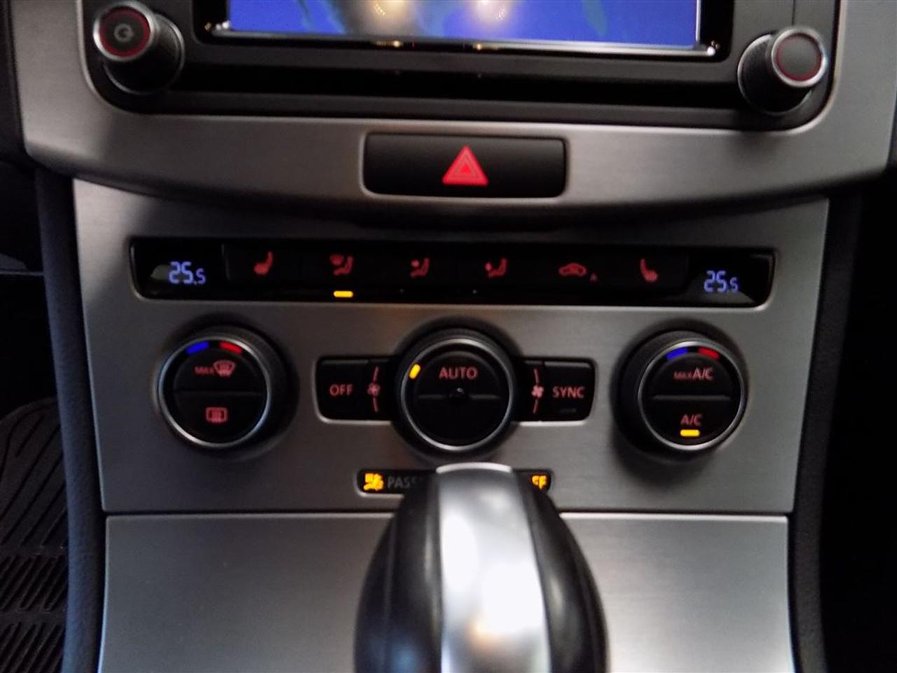 648906.11350443