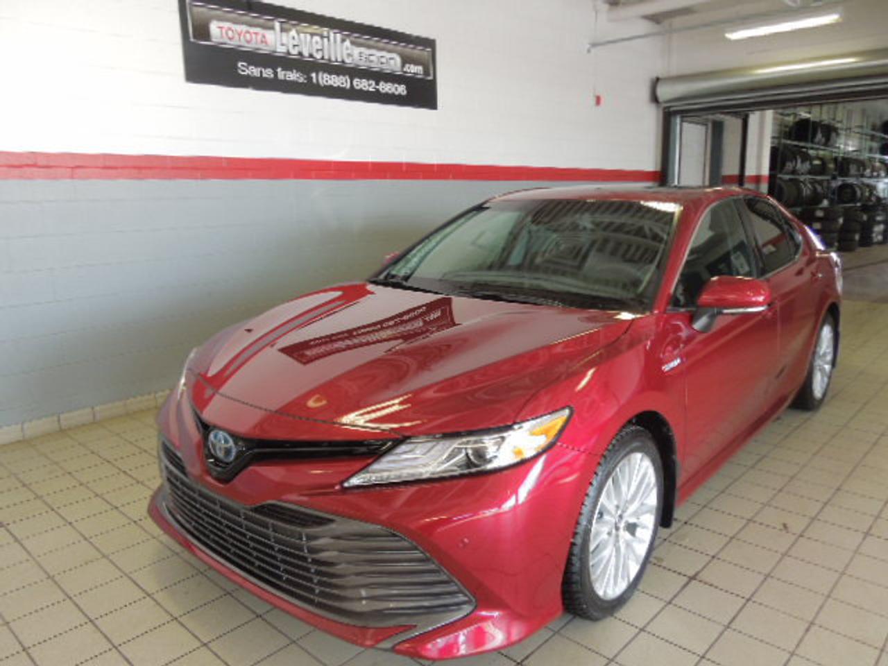 <a href=https://www.autoaubaine.com/Toyota-Camry Hybride-c7015552.html>https://www.autoaubaine.com/Toyota-Camry Hybride-c7015552.html</a>

Pneus hiver 235-45R18, Vires teintées, Déflecteur de capot    ***Transport et préparation inclus***      2500 KM