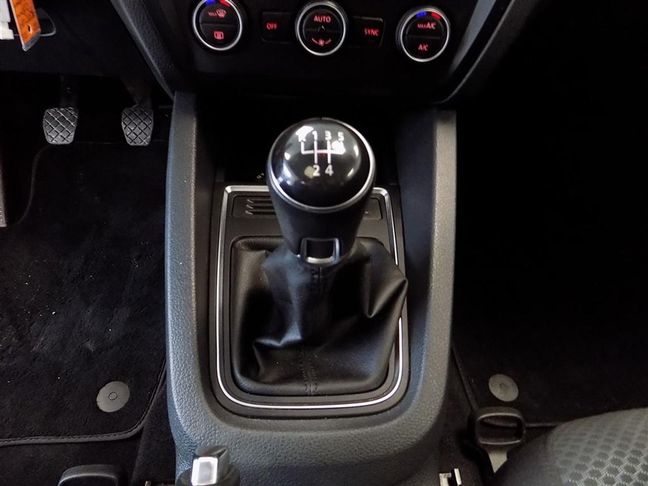 648913.11350621