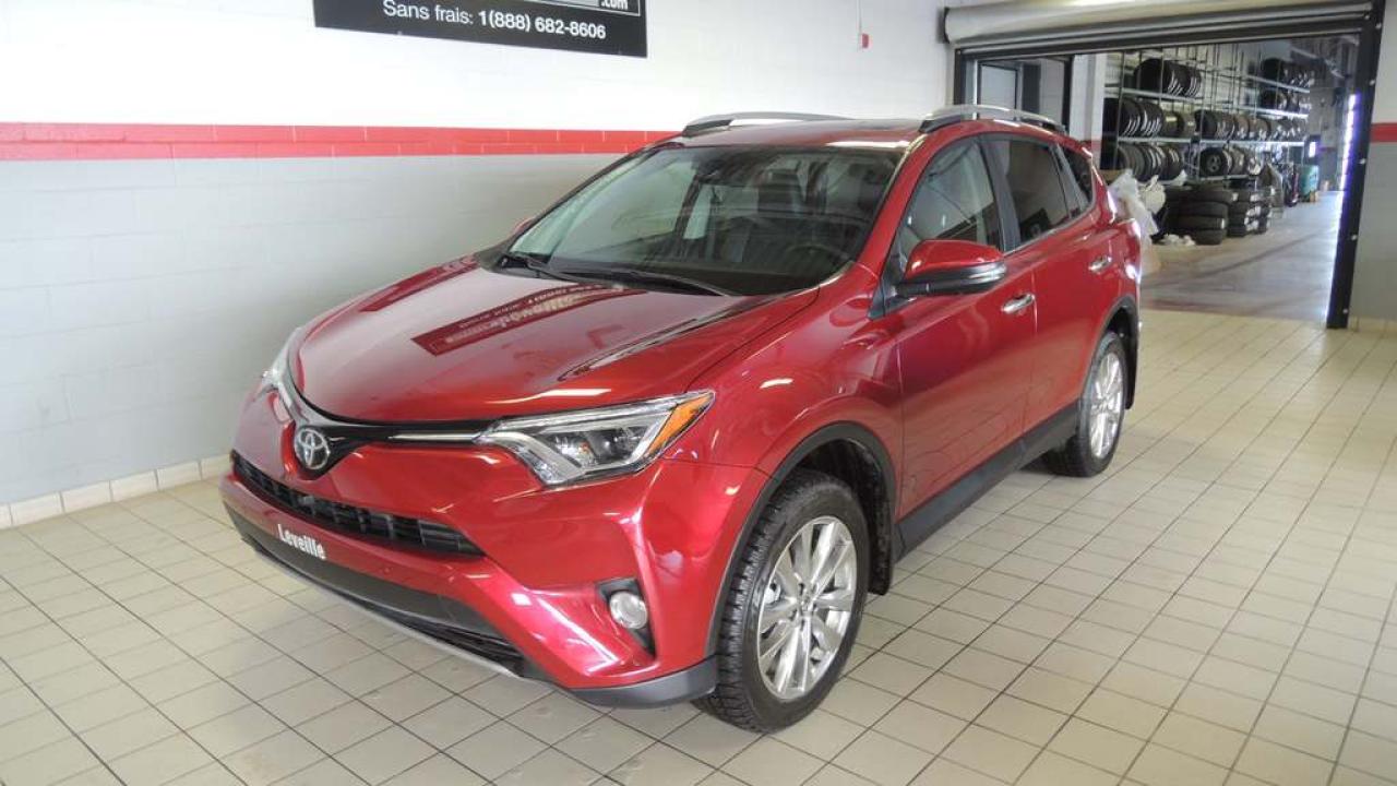 Used 2018 Toyota RAV4 LTD for sale in Terrebonne, QC