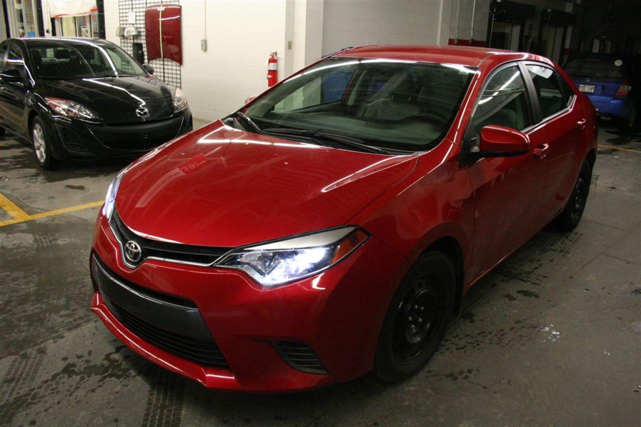 Used 2015 Toyota Corolla LE for sale in St-Eustache, QC