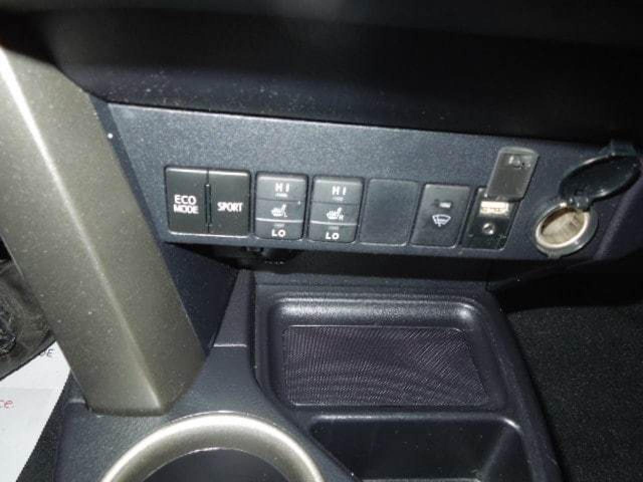 648930