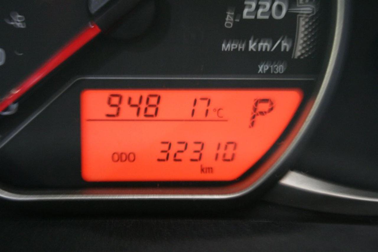 648975