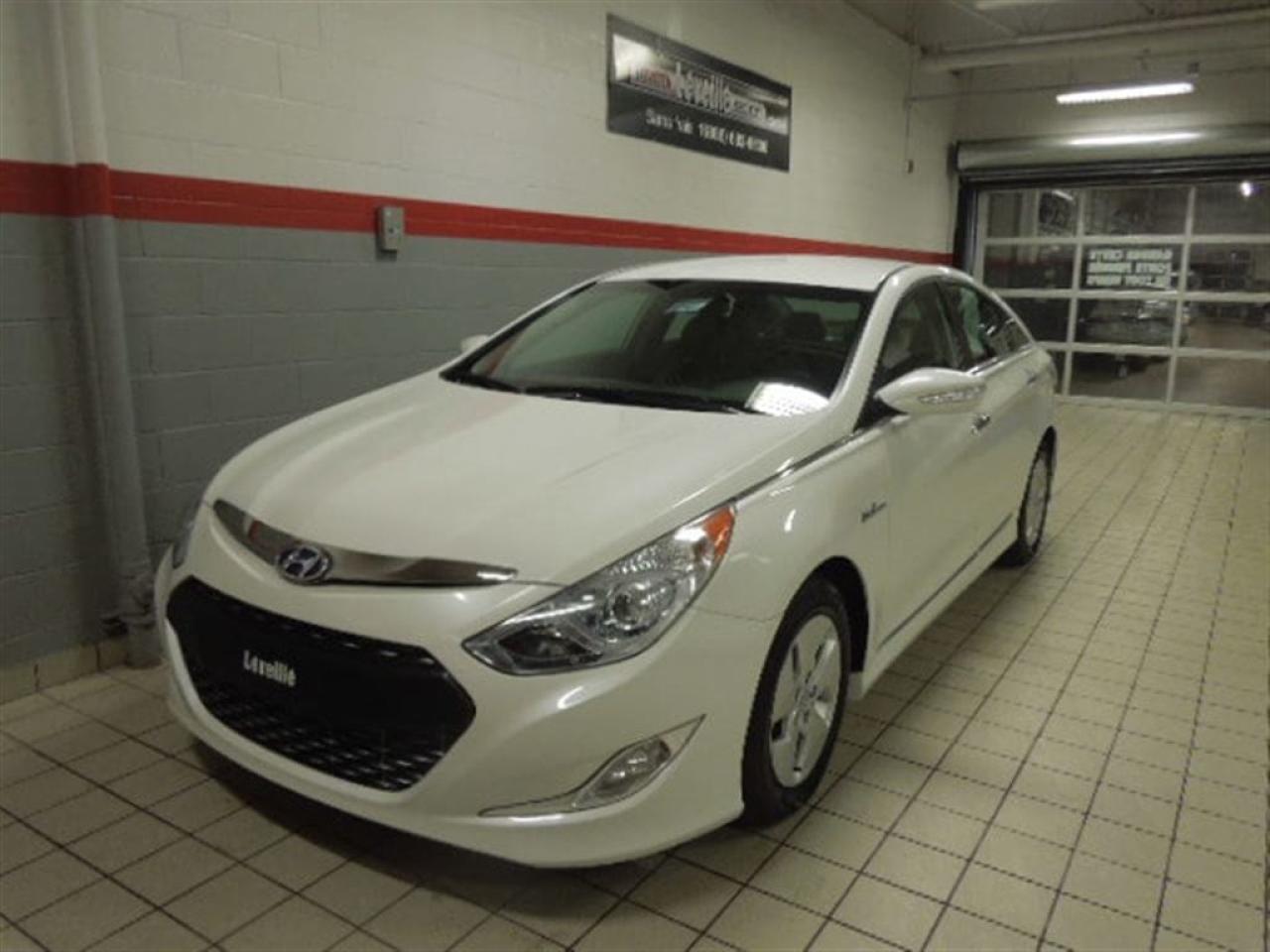 Used 2012 Hyundai Sonata Hybride  for sale in Terrebonne, QC