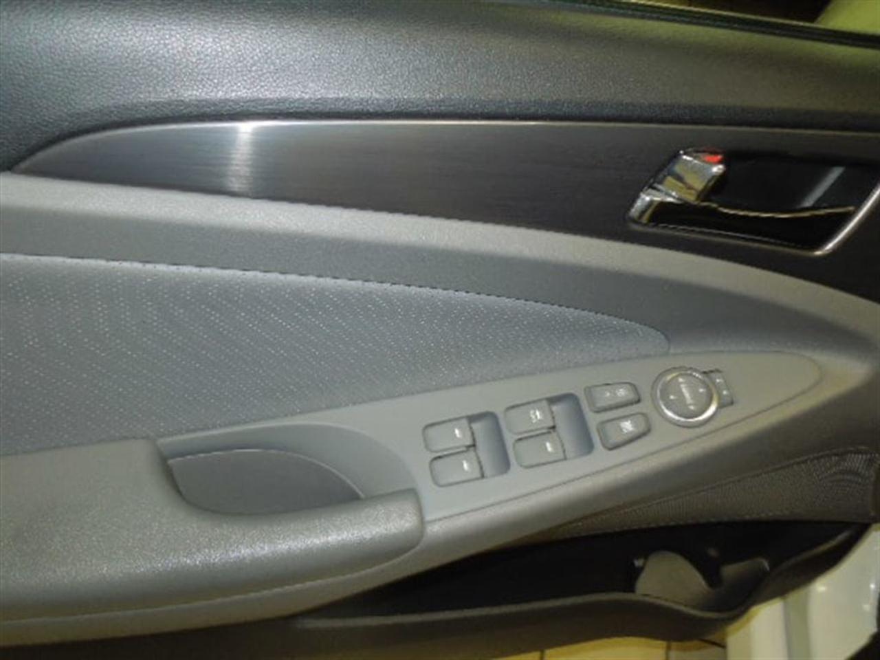 648979.11351504