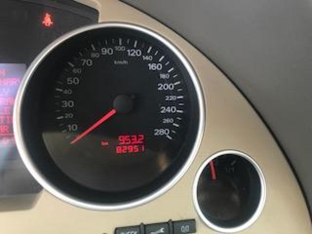 648980