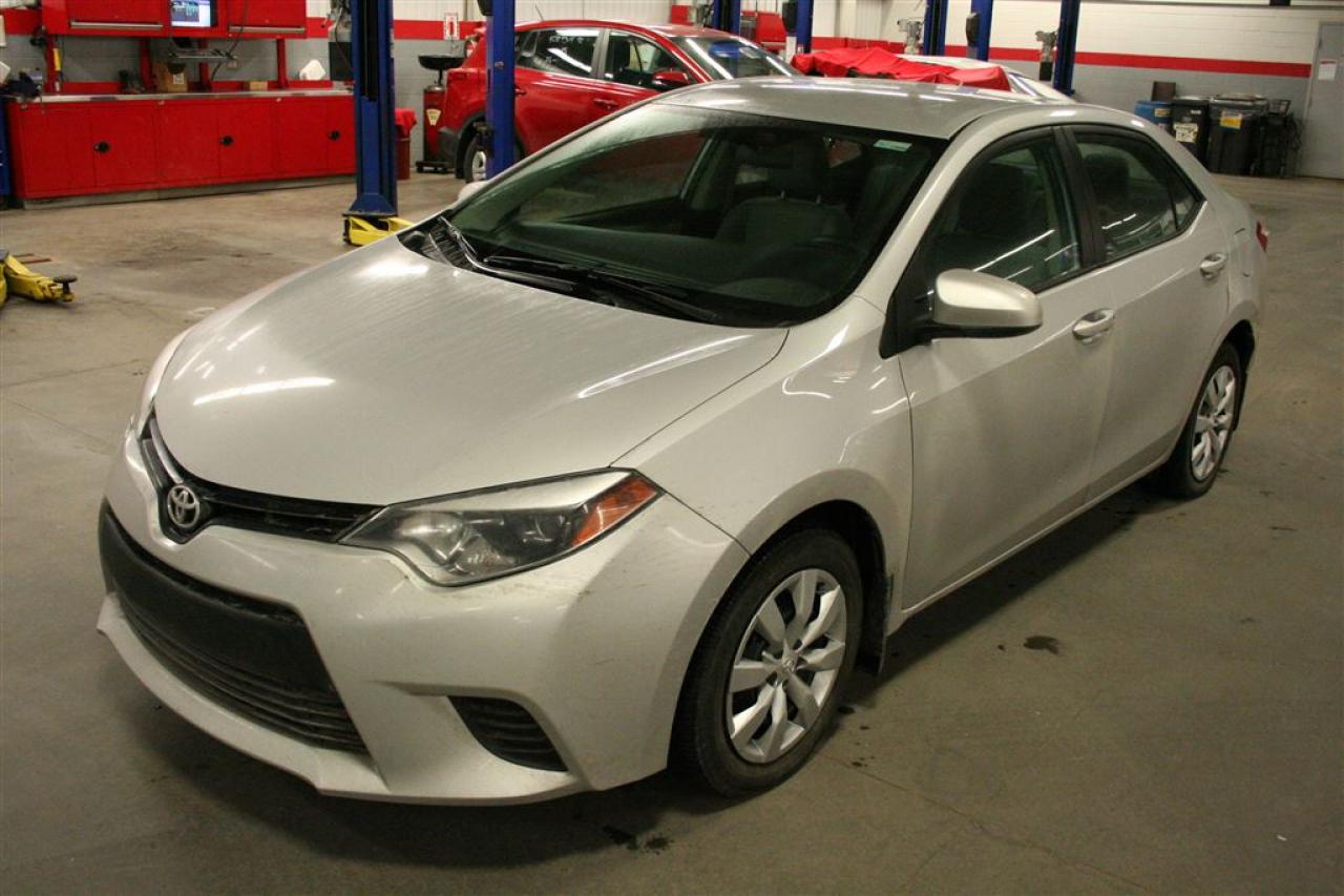 Used 2014 Toyota Corolla LE for sale in St-Eustache, QC