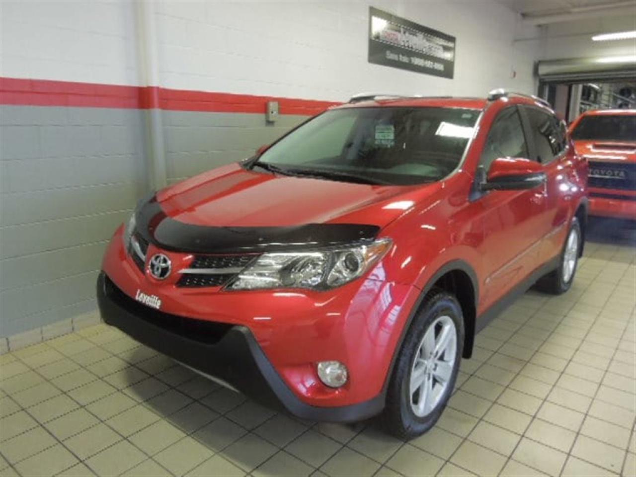 Used 2014 Toyota RAV4 Xle Awd Navigation for sale in Terrebonne, QC