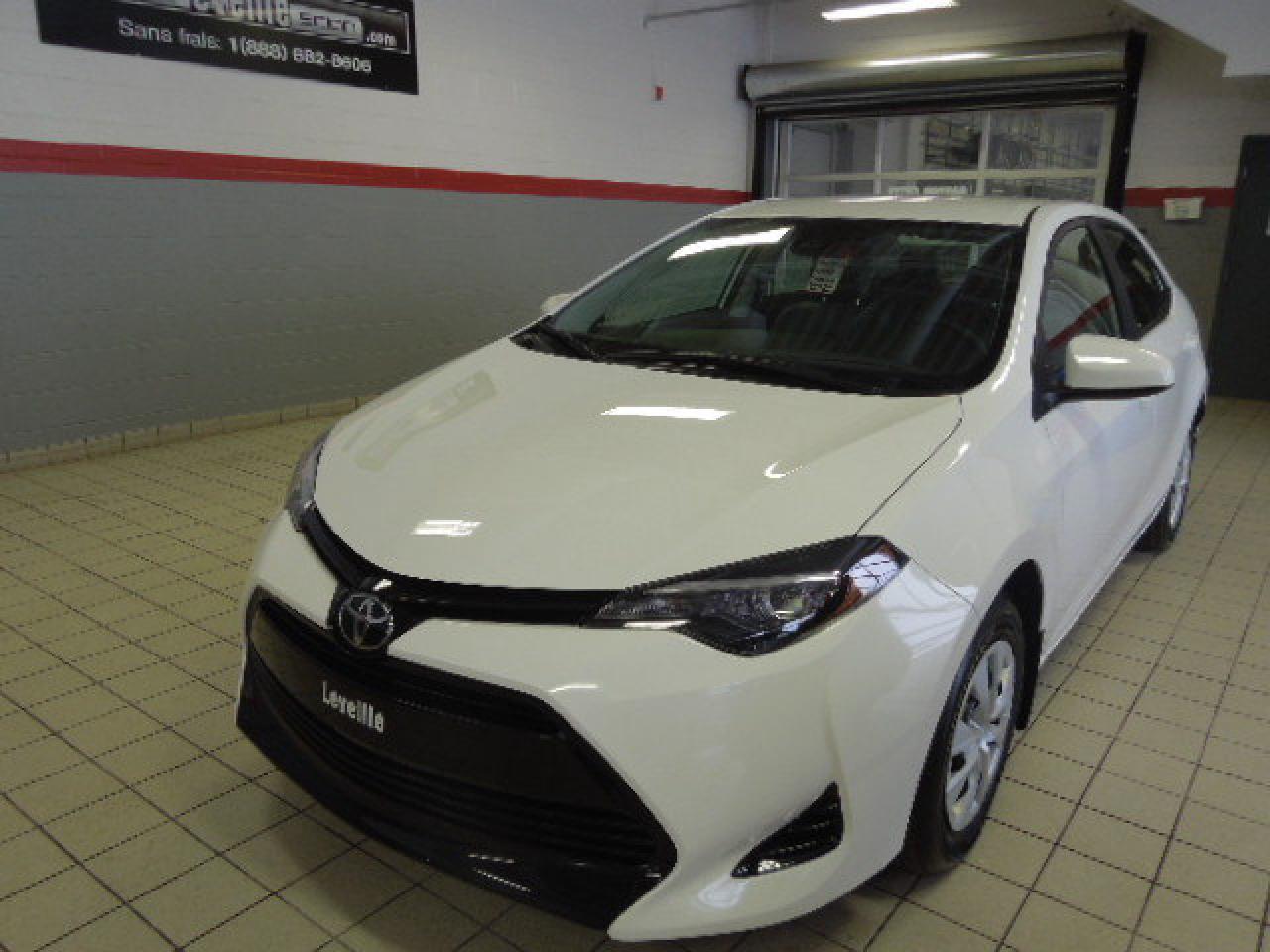 Used 2018 Toyota Corolla CE for sale in Terrebonne, QC
