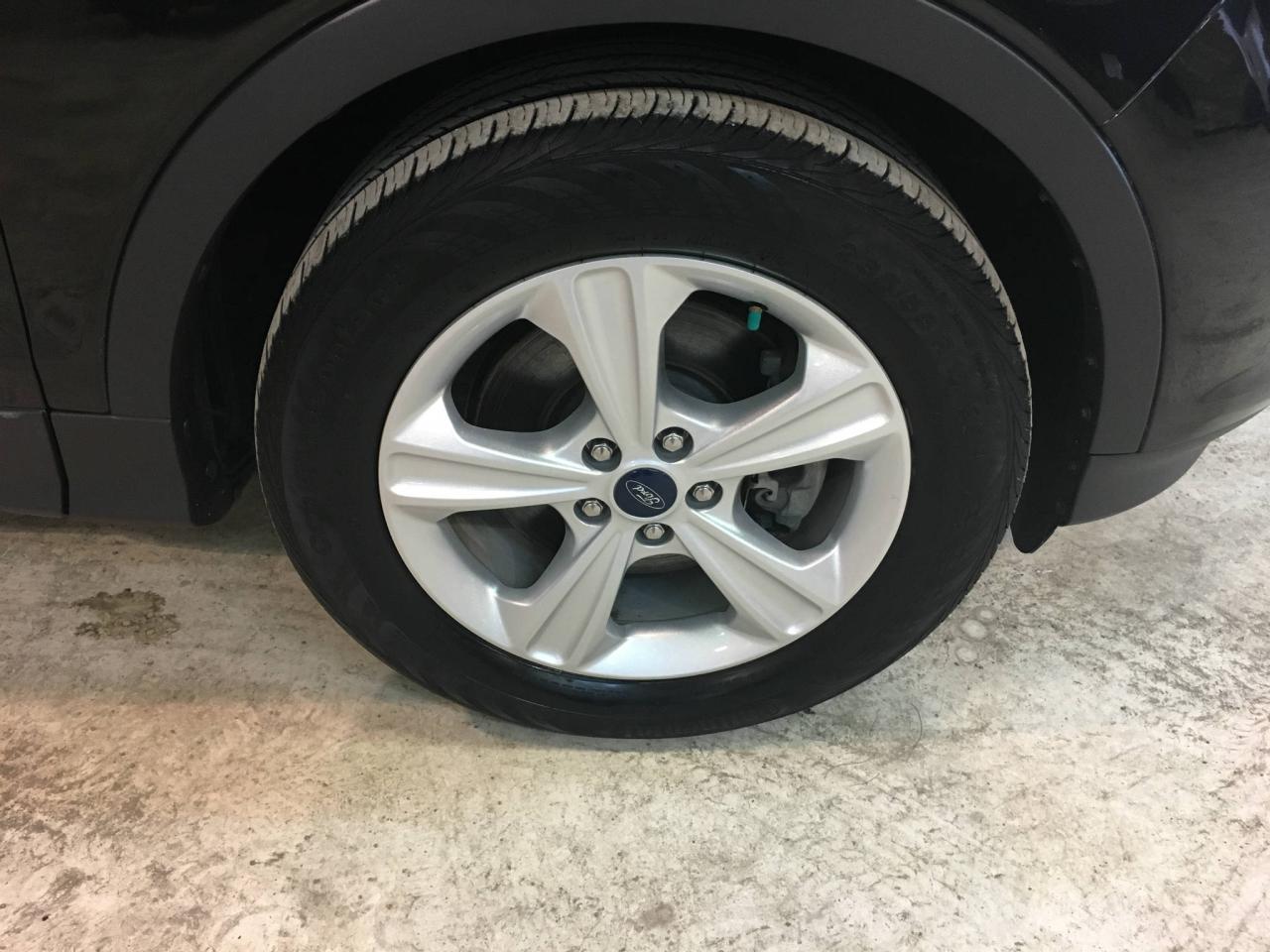 649111
