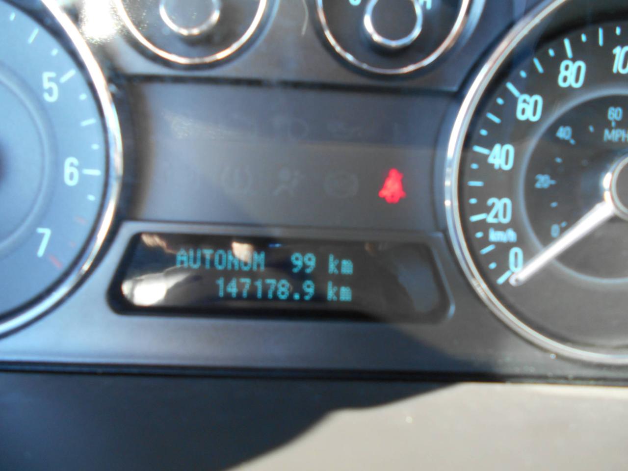 649121
