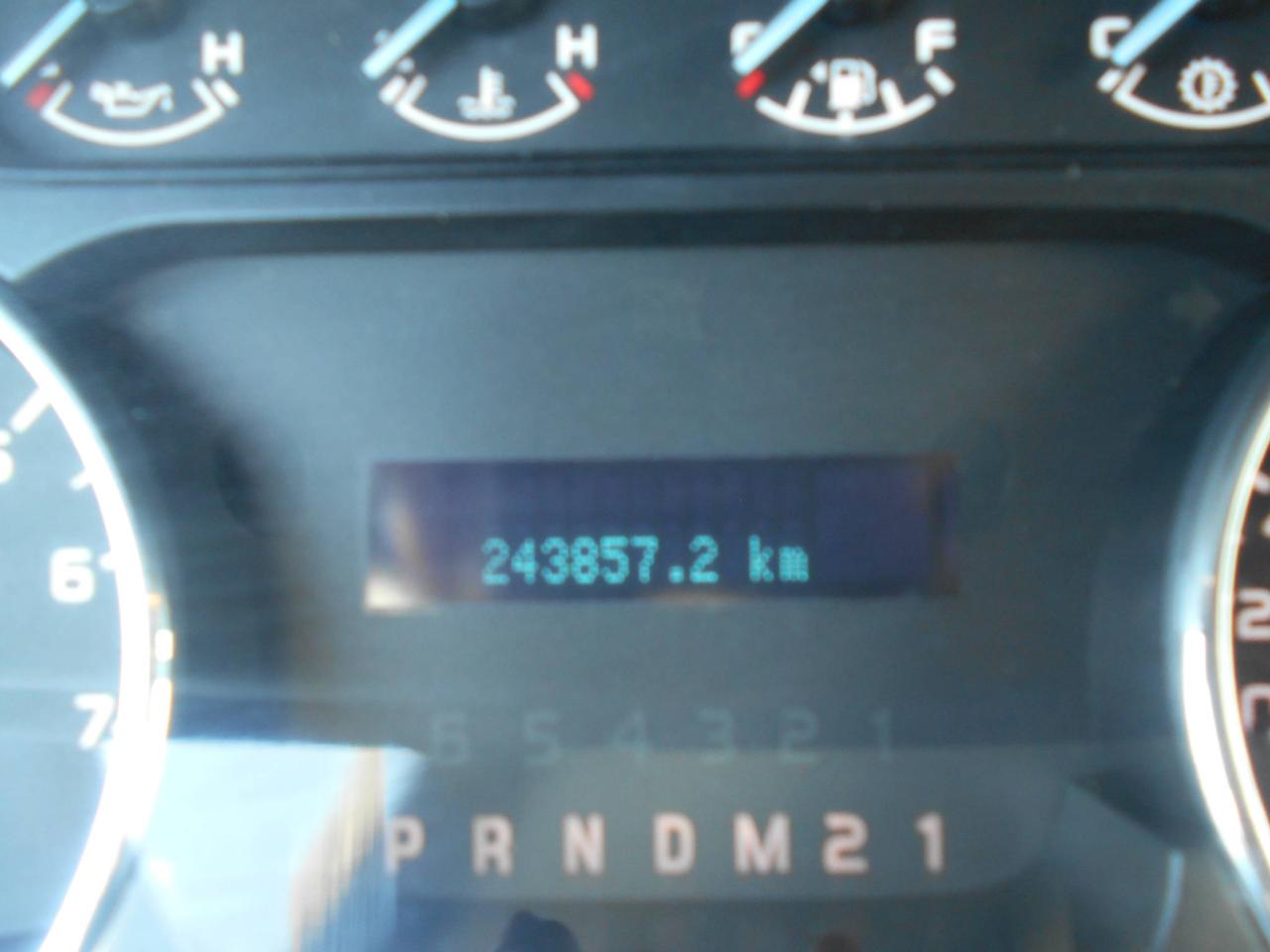 649137