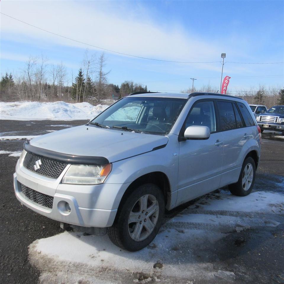 <a href=https://www.du-boauto.com/occasion/Suzuki-Grand_Vitara-2006.html>https://www.du-boauto.com/occasion/Suzuki-Grand_Vitara-2006.html</a>

SUZUKI GRAND VITARA 2006 , SEULEMENT 135000KM , TRÈS PROPRE! TOUT ÉQUIPÉ , VITRES ÉLECTRIQUES , MIROIRS ÉLECTRIQUES , SIÈGES CHAUFFANTS , CUIR , A/C , TOIT OUVRANT , 4WD ET PLUS !!! À QUI LA CHANCE !    POUR PLUS DINFORMATIONS SUR NOS VÉHICULES,CONTACTEZ-NOUS EN SEMAINE DE 10H À 19H ET LE SAMEDI DE 10H À 16H AU 450-562-2228. VOUS POUVEZ AUSSI CONTACTER EN TOUT TEMPS ANNIE-KIM AU 514-358-6129. SI VOUS DÉSIREZ VENIR VOIR ET ESSAYER NOS VÉHICULES , NOUS SOMMES SITUÉS AU 4424 RTE SIR WILFRID LAURIER, MIRABEL (SORTIE 272 DE LAUTOROUTE 50 OU 158 DIRECTION LACHUTE)